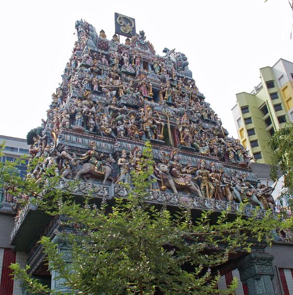 Sri Veeramakaliamman Temple Little India 1.JPG - KONICA MINOLTA DIGITAL CAMERA